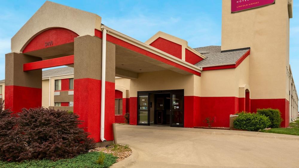 Oyo Hotel Lincoln Airport Ne, Hwy 80 ภายนอก รูปภาพ
