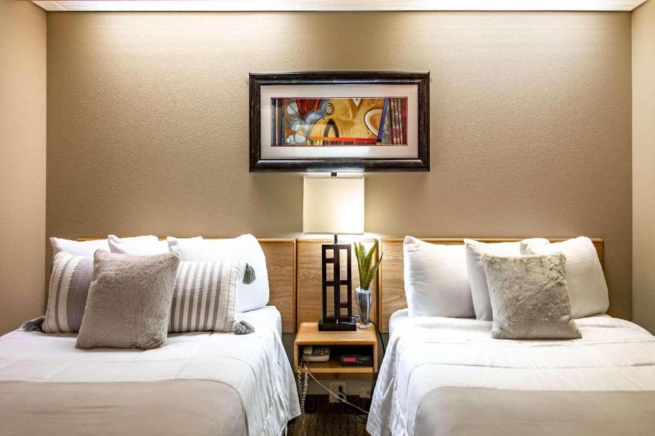 Oyo Hotel Lincoln Airport Ne, Hwy 80 ภายนอก รูปภาพ